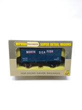 Load image into Gallery viewer, WRENN Fish Van North Sea Fish W5050