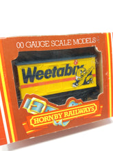 Load image into Gallery viewer, HORNBY RAILWAYS &#39;Weetabix&#39; Closed Van R.728
