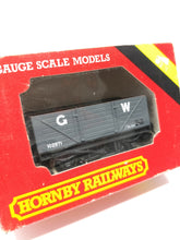 Load image into Gallery viewer, HORNBY RAILWAYS G.W.R. 7 Plank Wagon R.240
