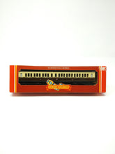 Load image into Gallery viewer, HORNBY RAILWAYS GWR Clerestory Coach (Third Class) R.435
