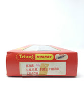 Load image into Gallery viewer, TRI-ANG HORNBY L.N.E.R. Full Third Coach R745
