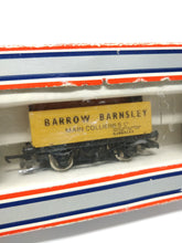 Load image into Gallery viewer, LIMA 7 Plank Open Wagon &#39;Barrow Barnsley&#39; 305614W
